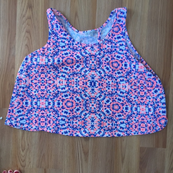 Tank top with open back - Picture 1 of 3